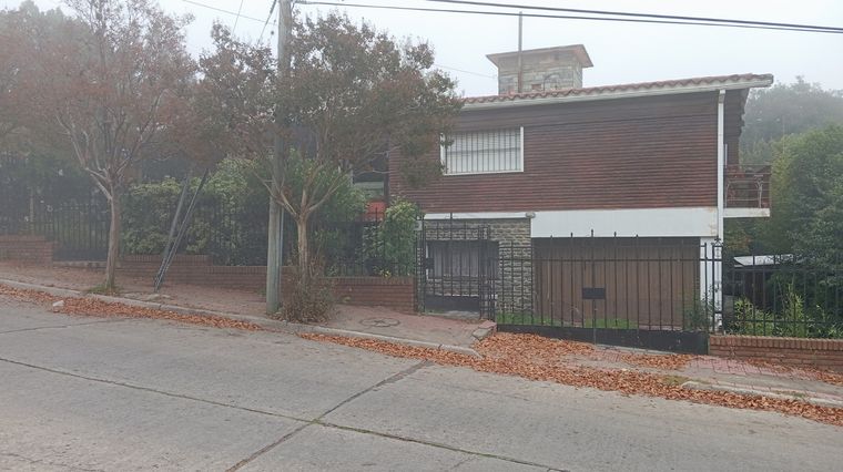 Un violento episodio sacudió a la ciudad de La Falda en la noche del jueves, cuando dos delincuentes ingresaron a una vivienda tras forzar un alambrado del fondo. Foto: Facebook Jorge Dominguez