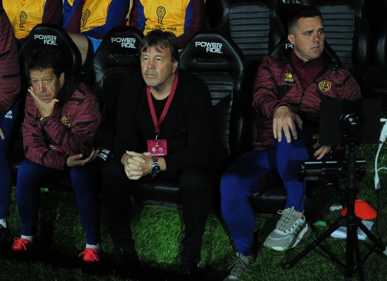 Ricardo Zielinski, en la ida de los cuartos. Foto: FotoBaires