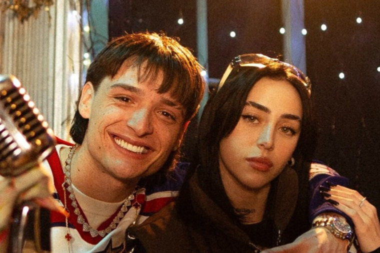 PESO PLUMA, NICKI NICOLE LOS ARTISTAS COLABORARON EN POR LAS NOCHES Foto: TWITTER