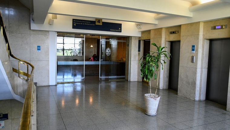 Más de 800 agentes estatales mendocinos han sido cesanteados durante las últimas gestiones de Cambia Mendoza.