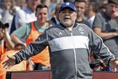 Maradona habría estado con la joven en La Plata antes de su muerte