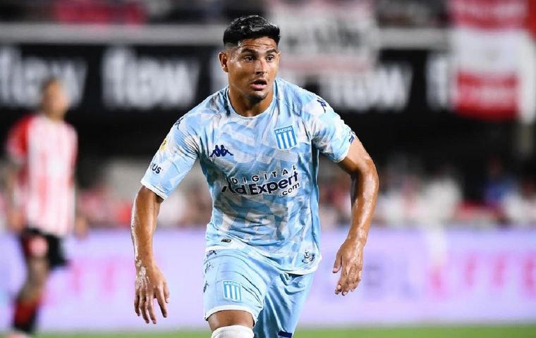 Maxi Salas dejó Racing tras el llamado de Gallardo