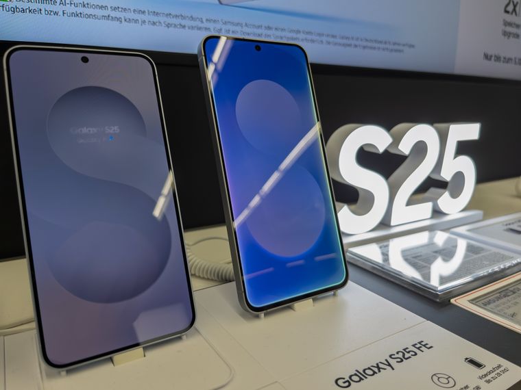 El nuevo Samsung Galaxy S25 FE llega a Argentina para redefinir la gama alta accesible.