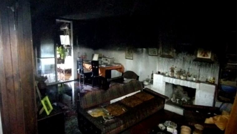 El interior de la casa tras el incendio. Foto: Gentileza