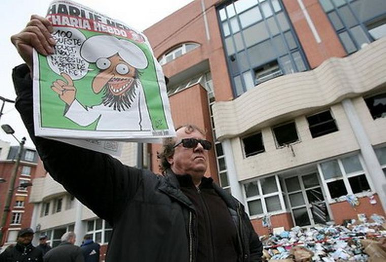 Alta tensión por el contenido de la publicación.