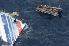 air france y airbus, culpables de homicidio involuntario por el accidente aereo mas letal de francia air france y airbus, culpables de homicidio involuntario por el accidente aereo mas letal de francia