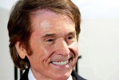 Raphael, de 81 años, tuvo que ser internado de urgencia el pasado 17 de diciembre cuando grababa una entrevista en televisión. Foto: GETTY IMAGES