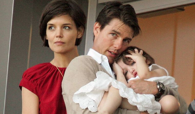 Tom Cruise junto a su expareja Katie Holmes y su hija Suri Cruise Foto: Archivo