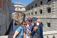 Desde hoy los turistas argentinos no deberán hacer cuarentena en los países de la UE.