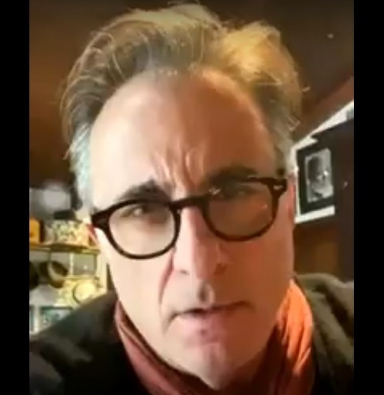 El actor de origen cubano Aandy García encabeza el recitado del poema Esperanza