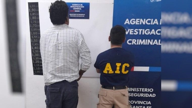 El hombre fue detenido por golpear y ahorcar a su pareja hasta causarle dos infartos