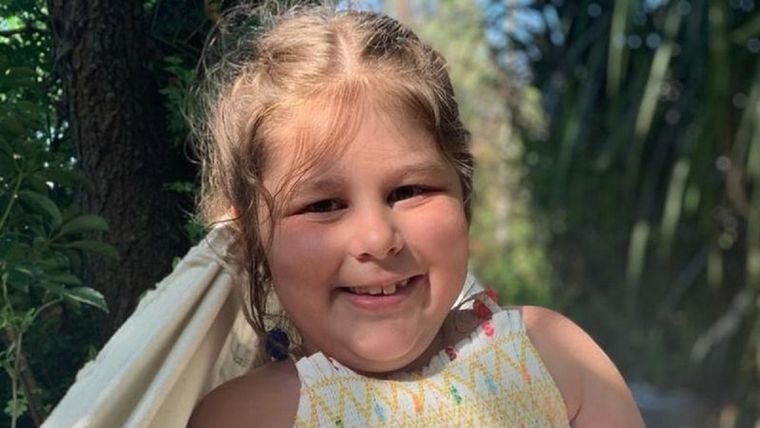 A raíz de la medicación se la nota muy feliz, dijo el padre de Catalina. La niña tiene atrofia muscular espinal y sólo accedió a la nueva terapia, Spinraza, después de un juicio.