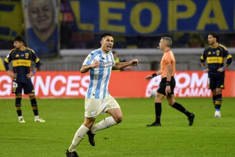 Clever Ferreira festeja el 1-0 de Atlético Tucumán sobre Boca en Santiago del Estero. Clever Ferreira festeja el 1-0 de Atlético Tucumán sobre Boca en Santiago del Estero.