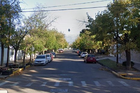 Luján de Cuyo ordena el tránsito en calle Moretti con nueva circulación. Luján de Cuyo ordena el tránsito en calle Moretti con nueva circulación.