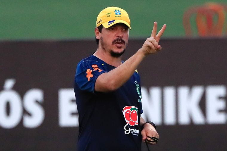 El DT prepara el equipo para recibir al campeón del mundo en el Maracaná. Foto: EFE