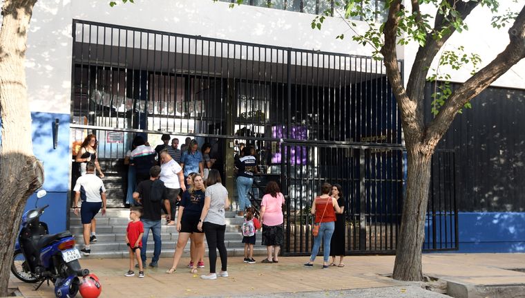 Desde el gobierno indicaron que solo el 4% se adhirió Foto: ALF PONCE MERCADO / MDZ