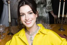 Anne Hathaway regresa al cine junto a esta excéntrica cábala Foto: Instagram