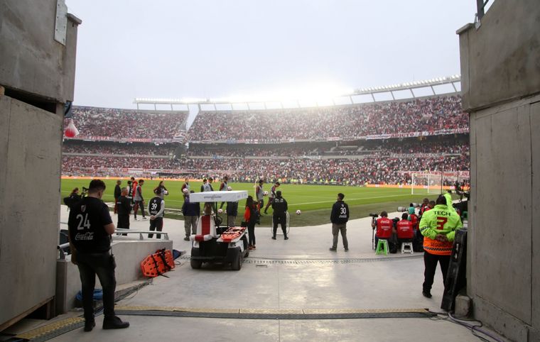 El partido entre River y Defensa y Justicia fue suspendido. Foto: NA / DAMIAN DOPACIO