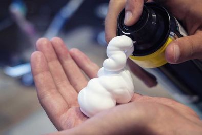 MDZol | Existen productos avalados por dermatólogos como alternativas para la crema de afeitar, como también otros que no están avalados por profesionales y que también se usan: cuáles son los 5 más recomendables. Foto: Selecciones