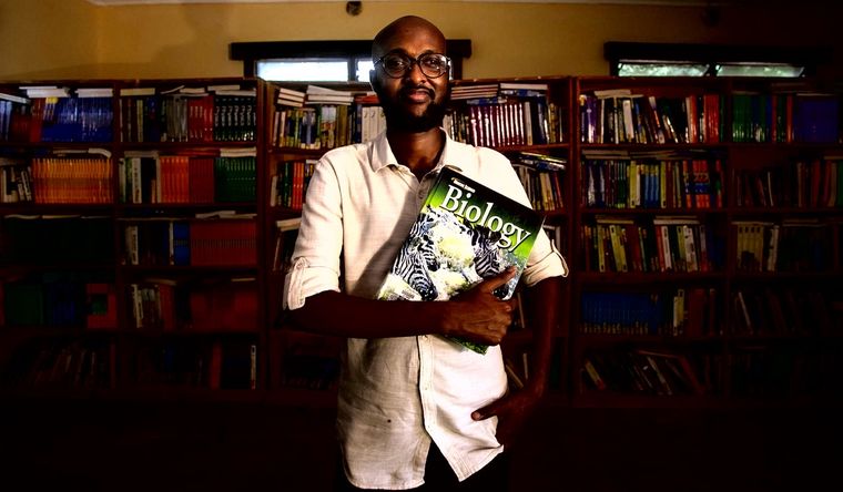 Mire, de 36 años, huyó de la guerra civil de Somalia con su familia cuando tenía tres años. Foto: Efe.