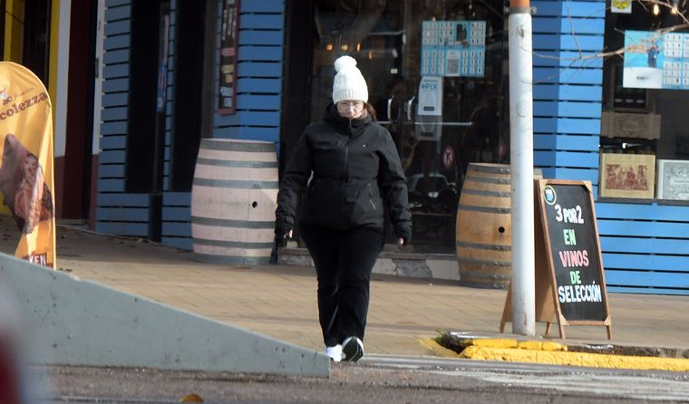 Se espera una jornada con cielo despejado, frío persistente y máximas que no superarán los 9 grados.