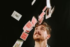 Agustín propone algo diferente: combinar eventos sociales y empresariales con magia.