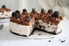 Te retamos a que mires esta imagen de tarta oreo sin tentarte ¡será imposible! Te retamos a que mires esta imagen de tarta oreo sin tentarte ¡será imposible!