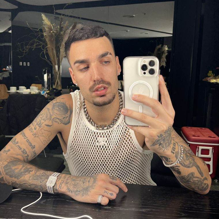 ¿De qué signo es Rels B? Enterate todo sobre el cantante Rels B Foto: Twitter: @skinnyflakk