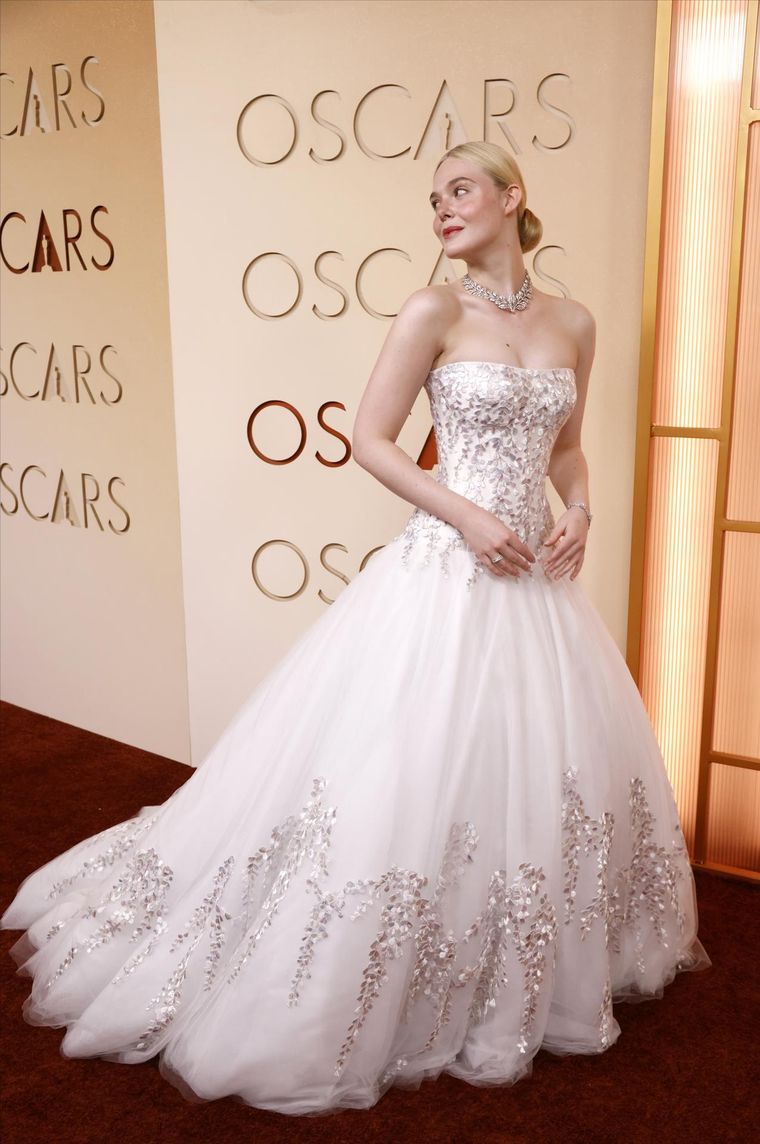 Elle Fanning. Elle Fanning.