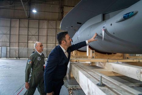 El ministro defendió la compra de los F-16 Foto: Defensa