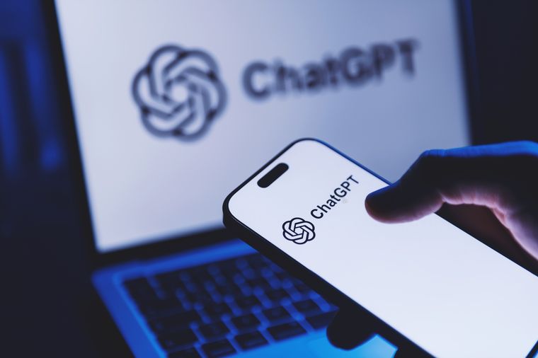 OpenIA desarrollaría un teléfono específicamente para la IA. OpenIA desarrollaría un teléfono específicamente para la IA.