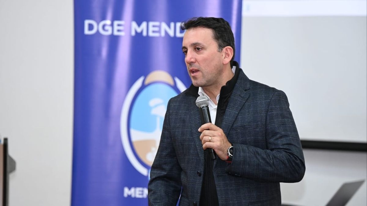 Los tres cursos obligatorios que exige la DGE para docentes suplentes