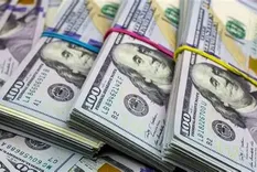 El dólar blue se consigue a 1.505 pesos en cuevas de la City porteña y es reflejo de un mercado cambiario caliente, mientras crece el optimismo de los argentinos por una Selección que puede llegar lejos en el Mundial 2026.&nbsp;