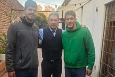 Los rugbiers franceses y su defensor, Cuneo Libarona Foto: Redes sociales