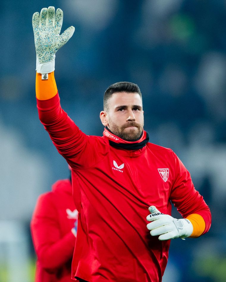 Unai Simón es titular en la selección española a pesar del gran desempeño de Joan García en Barcelona. Unai Simón es titular en la selección española a pesar del gran desempeño de Joan García en Barcelona.