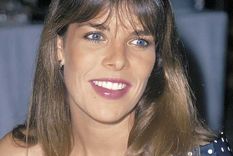 Carolina de Mónaco es uno de los rostros más inconfundibles de las realezas de todo el mundo Foto: https://www.semana.es/wp-content/uploads/2020/01/portada-24.jpg FUENTE: Semana