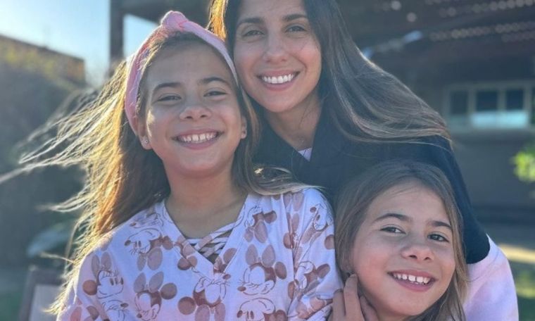 Cinthia Fernández mostró el regalo de cumpleaños que les hizo a sus hijas gemelas Charis y Bella cumplieron 10 años Foto: @cinthia_fernandez_