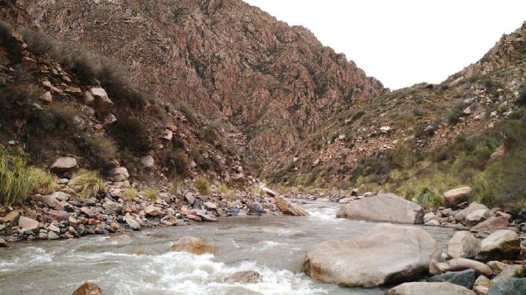 El joven fue encontrado en el río Tunuyán Foto: Archivo MDZ (Ilustrativa)