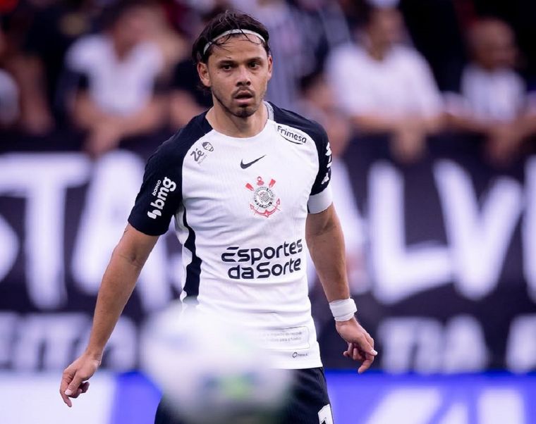 Ángel Romero es oficialmente refuerzo de Boca.