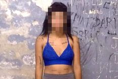 una joven encontro a su exnovia con un amigo y lo mato a punaladas