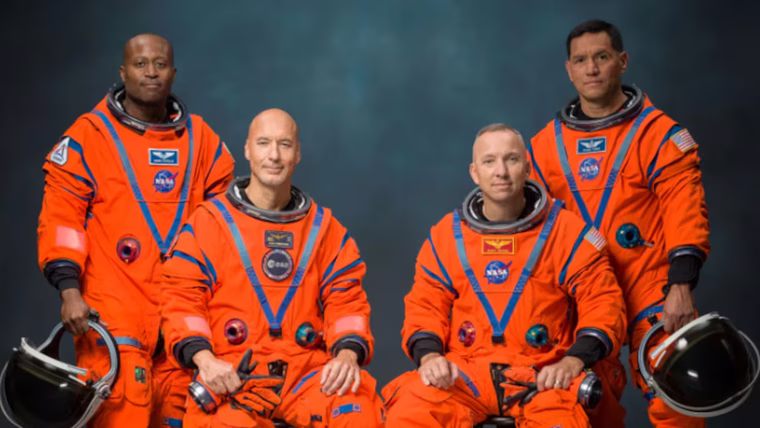 Los cuatro astronautas que volarán en la misión Artemis III. Foto: NASA