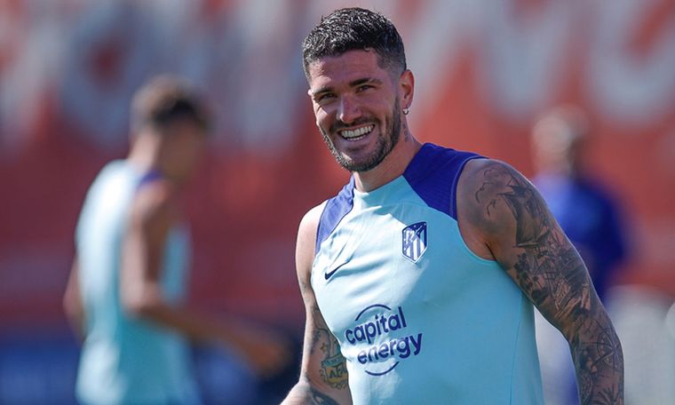 Rodrigo de Paul con la camiseta del Aleti. Foto: @Atleti