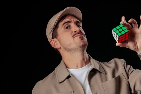 Agustín Saitta se presenta en el Teatro Independencia con su espectáculo de magia. Agustín Saitta se presenta en el Teatro Independencia con su espectáculo de magia.