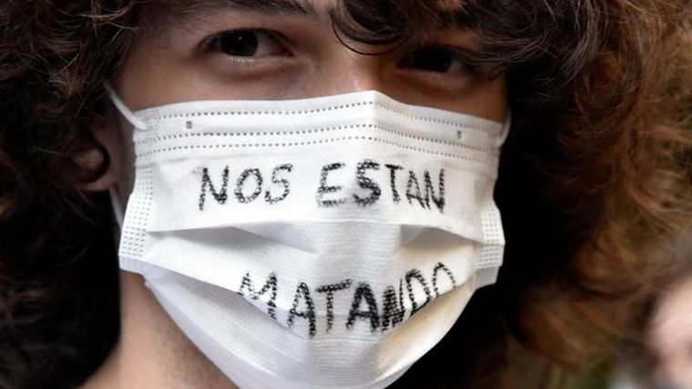 En varias ciudades españoles hubo manifestaciones de protesta por el asesinato de Samuel, que se investiga si pudo ser un crimen de odio. Foto: GETTY IMAGES