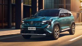 Renault. Renault.