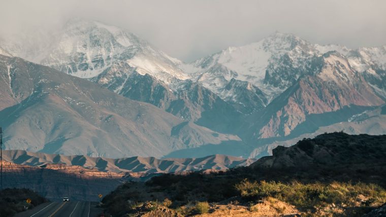 La montaña mendocina es uno de los grandes atractivos turísticos. La montaña mendocina es uno de los grandes atractivos turísticos.
