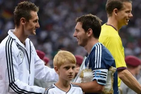 Messi está a tres goles de superar a Klose como máximo goleador de los Mundiales. Messi está a tres goles de superar a Klose como máximo goleador de los Mundiales.