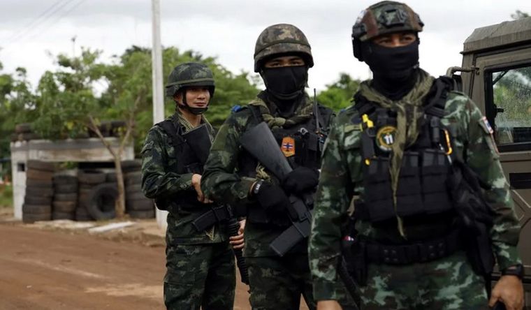 Tropas de Tailandia en la zona de conflicto con Camboya. Foto Efe Tropas de Tailandia en la zona de conflicto con Camboya. Foto Efe