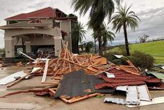 el huracan laura arrasa y ya dejo 4 victimas fatales