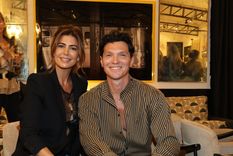 Juliana Awada lleva los jeans de siempre con sensuales transparencias Foto: Instagram